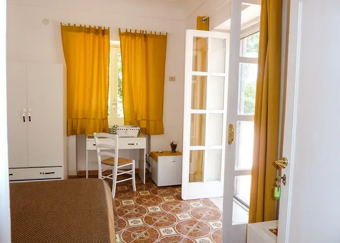 Don Raffae 招待所 *