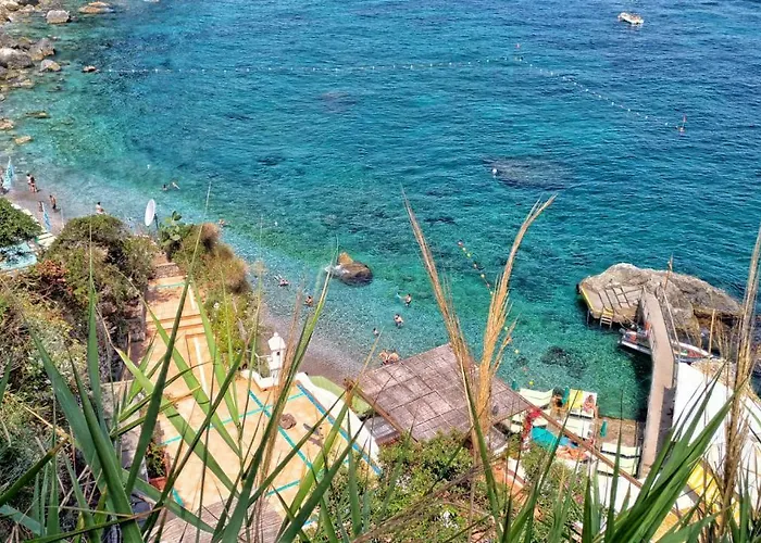 Don Raffae 招待所 *